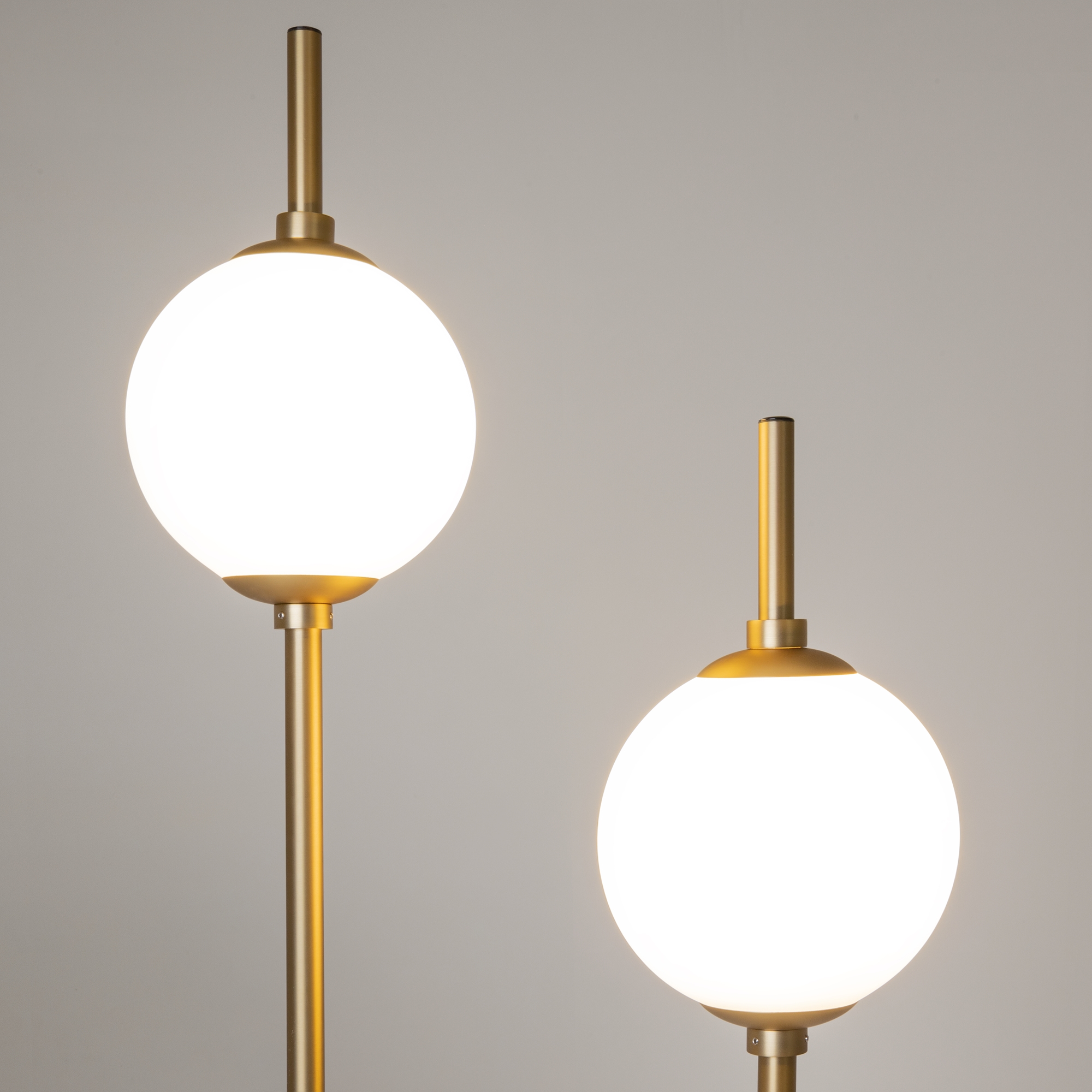 Картинка Напольный светильник (торшер) Maytoni Z020FL-L12BS3K